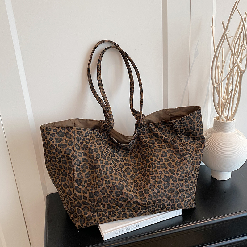 Embroidery Texture - Bolso de mano con estampado de
