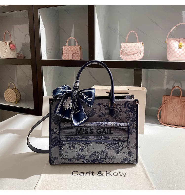 Embroidery Texture - Bolso de mano informal con bordado