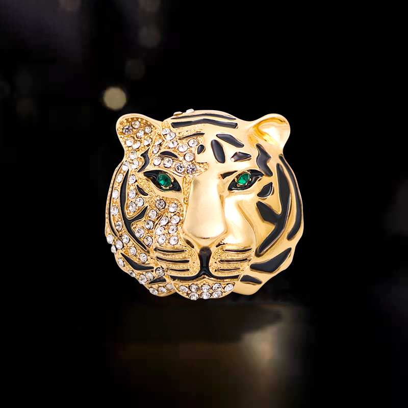 Broches de tigre con diamantes - Embroidery Fonts reseña y precio