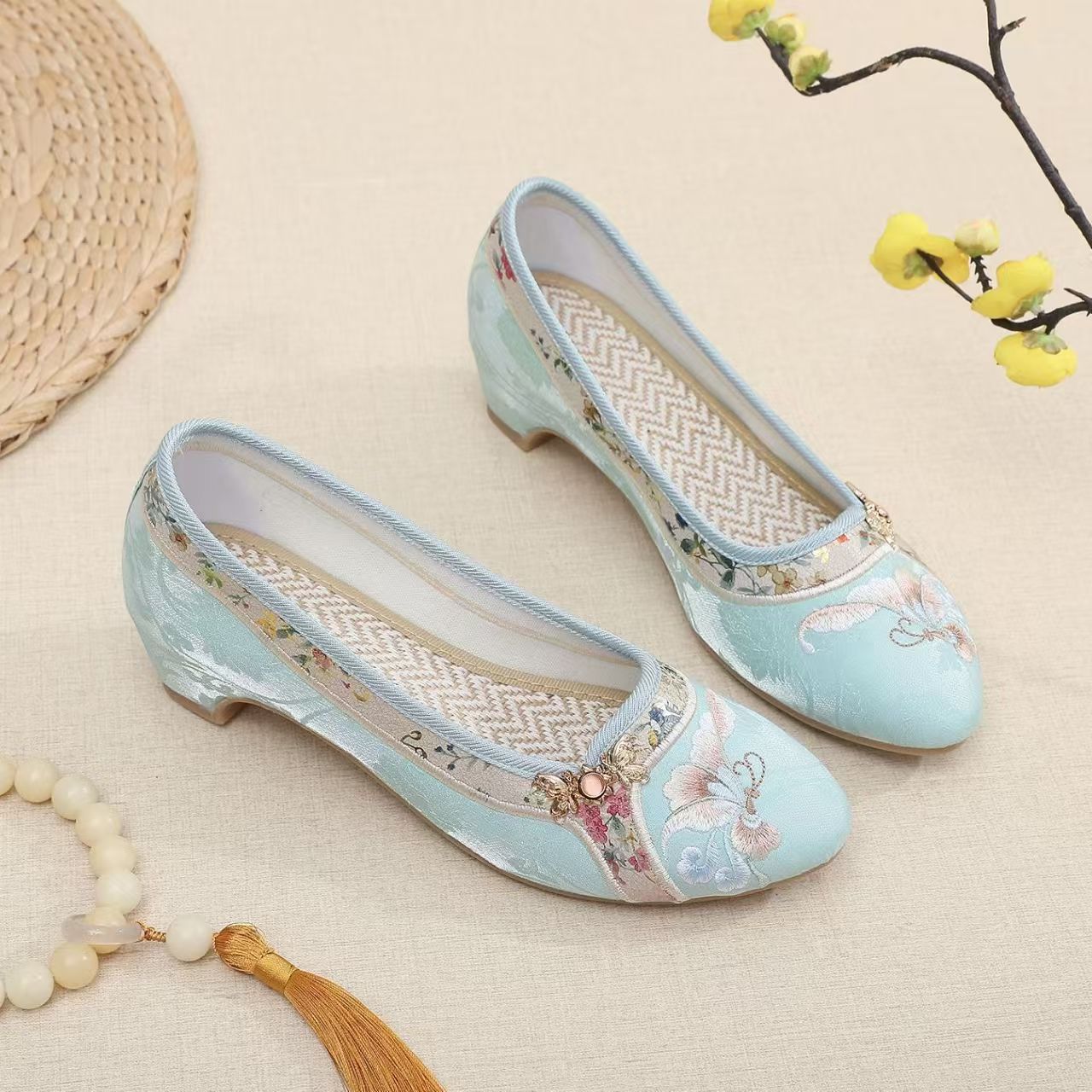 Zapatos Cheongsam bordados de  - Embroidery Style reseña y precio