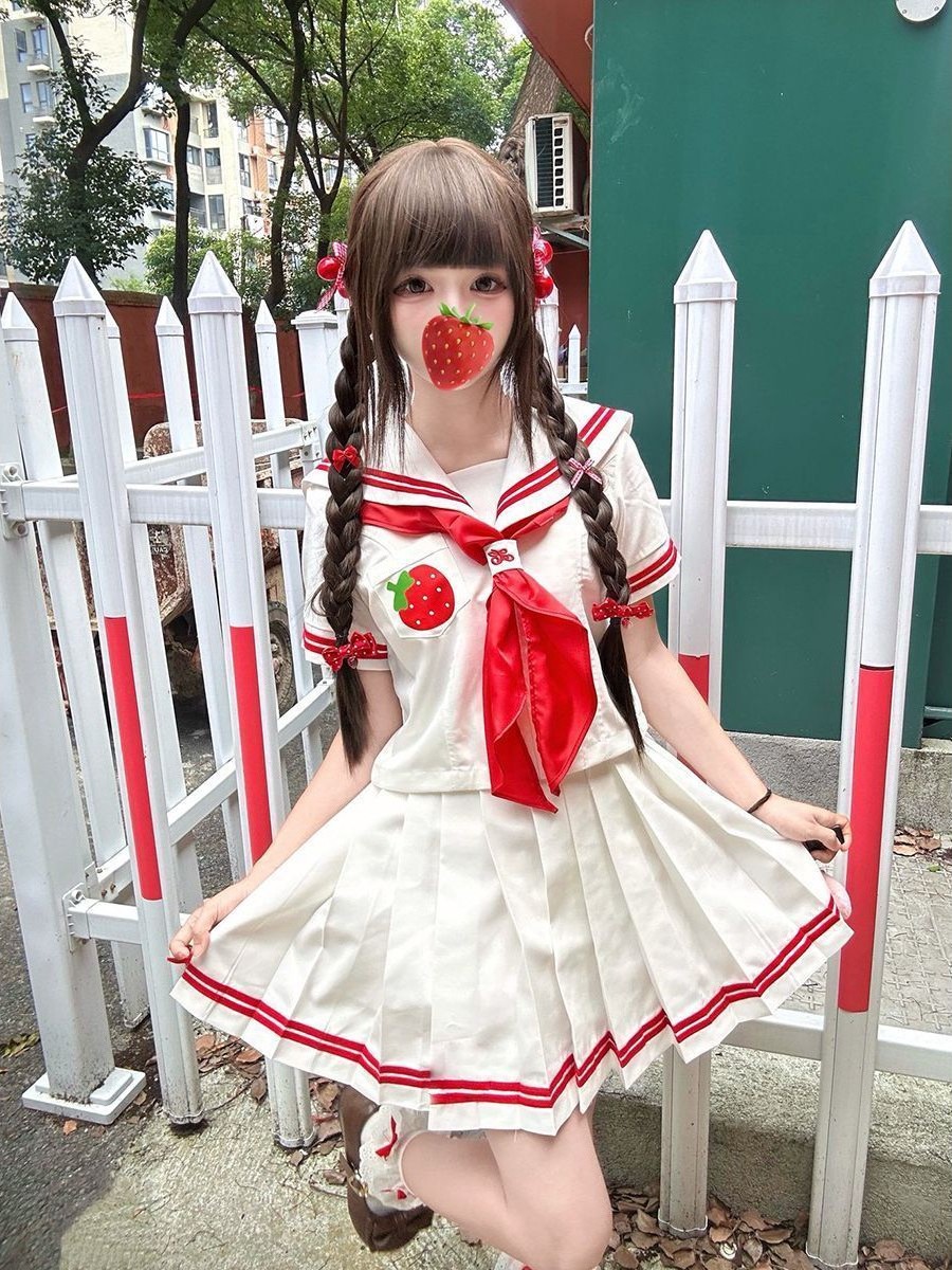 Conjunto de Uniforme Escolar J - Embroidery Uniforms reseña y precio