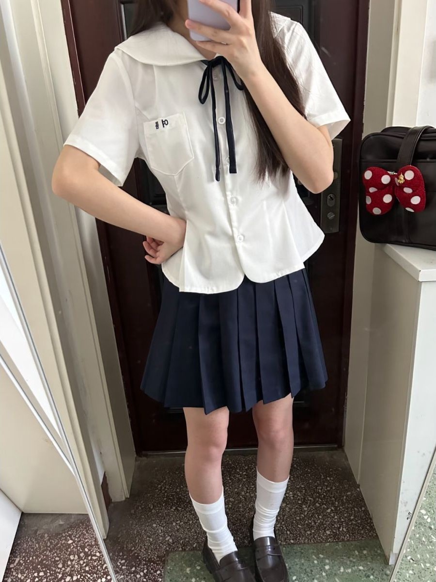 Uniforme escolar estilo japoné - Embroidery Uniforms reseña y precio