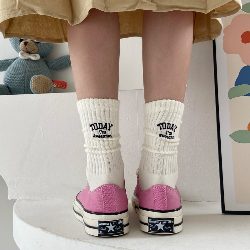 Calcetines divertidos de algod - Embroidery Letter M reseña y precio