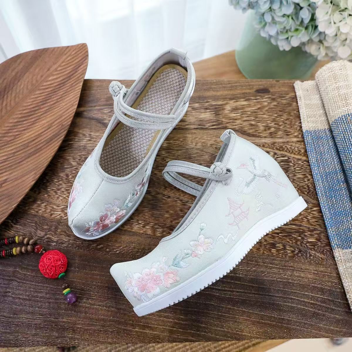 Zapatos bordados internos aume - Embroidery Style reseña y precio